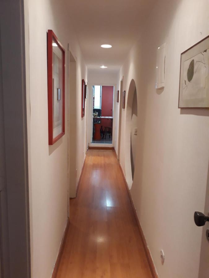 Apartemen Em Copacabana Na Quadra Da Praia! Sol, E Muito Conforto! *