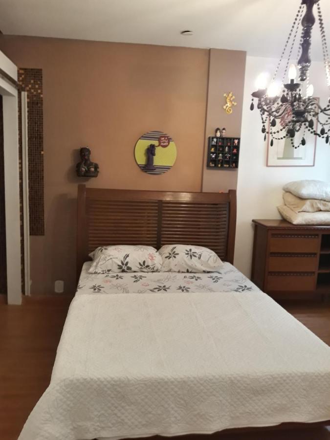 Apartemen Em Copacabana Na Quadra Da Praia! Sol, E Muito Conforto!